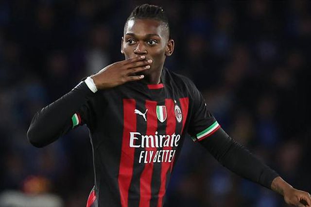 Sondagem: Sporting deve continuar a exigir €45M no caso Rafael Leão? Veja o resultado final