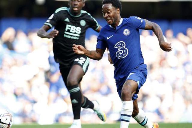 Agente de Sterling nega problemas