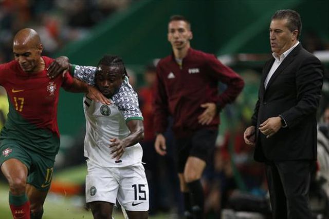 José Peseiro fala em resultado «exagerado»