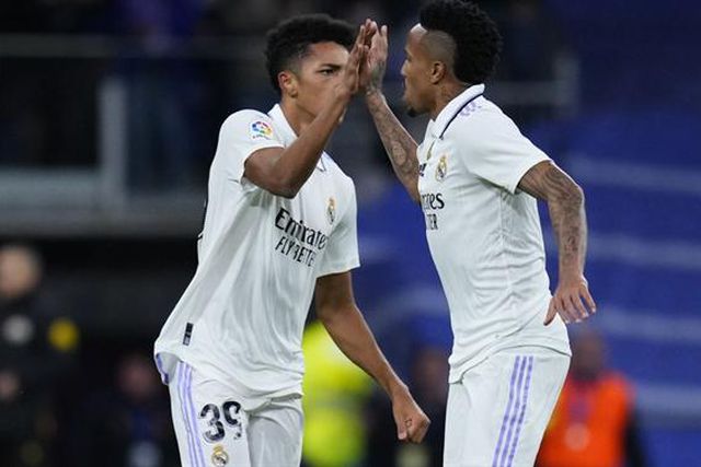 Álvaro Rodríguez evita a derrota do Real Madrid (vídeo)