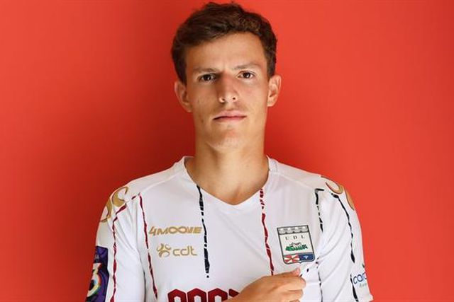 Oficial: Jovem avançado deixa Benfica e reforça unionistas