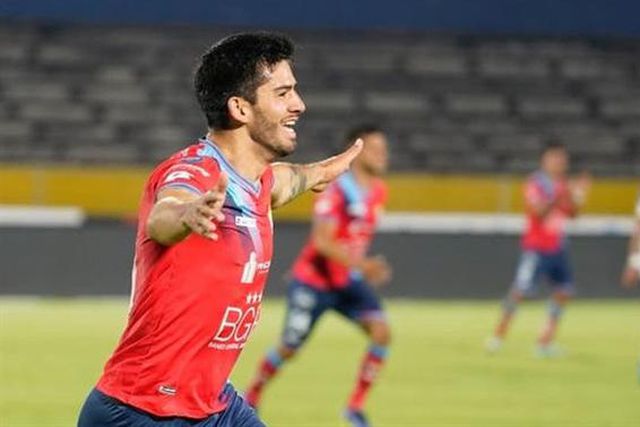 Ronie Carrillo perto de ser reforço