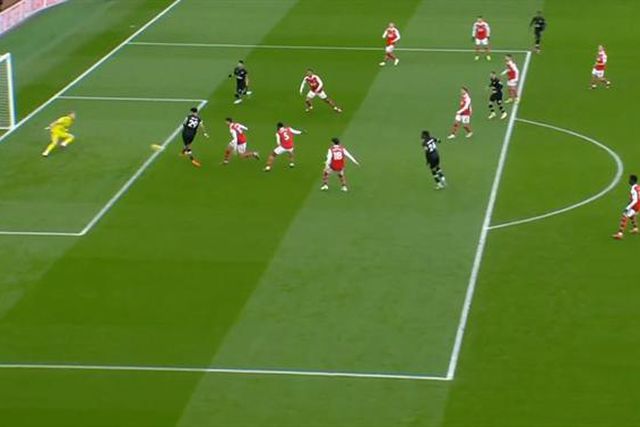 Arsenal a perder aos 11 segundos! (vídeo)