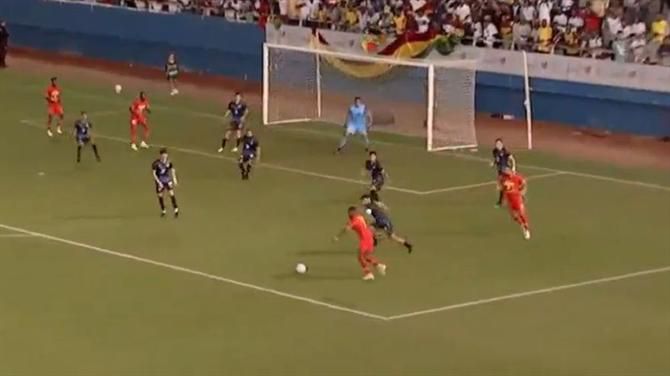 Fatawu estreia-se a marcar pelo Gana com um golaço (vídeo)