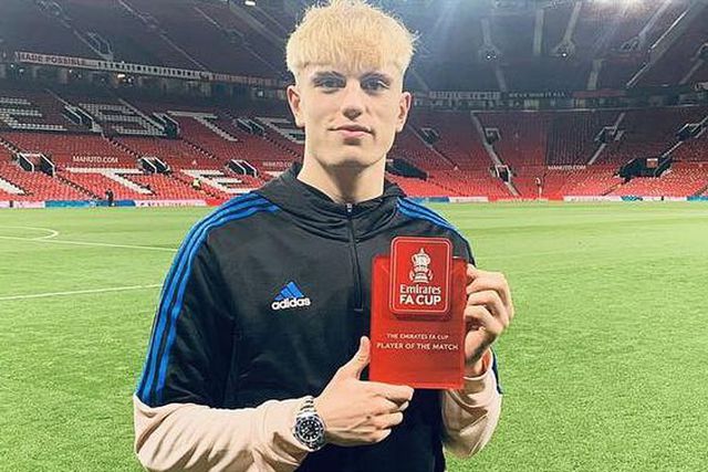 Maguire e Fred vaticinam futuro brilhante a Garnacho