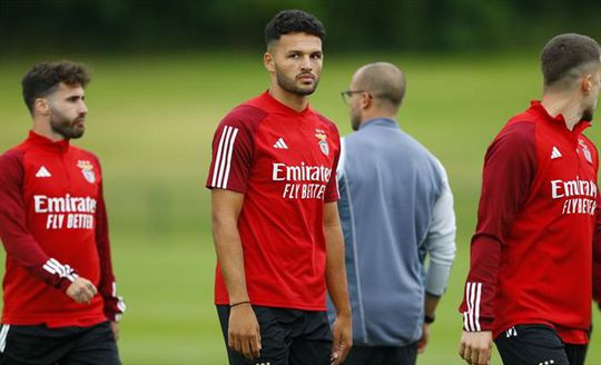 Boa notícia no primeiro treino em Inglaterra!