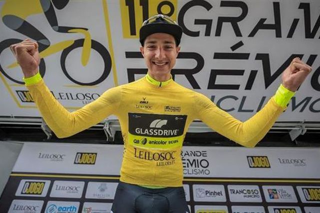 Maurício Moreira de amarelo no Troféu Joaquim Agostinho