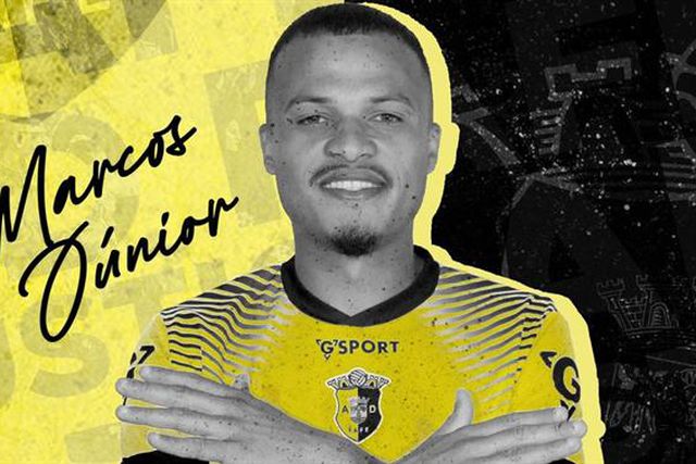 Oficial: Marcos Júnior para os... seniores