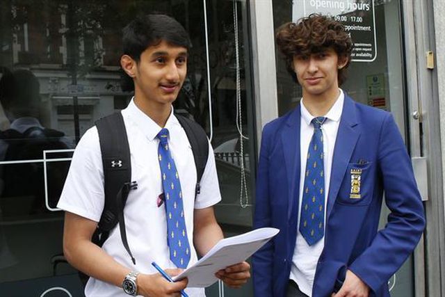 Reportagem: O Harry Potter que conhece o Benfica e gosta de Di María e outro que só vibra com Ronaldo