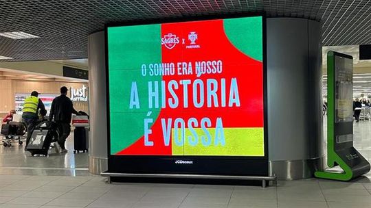 Aeroporto com decoração especial para receber Seleção (veja as fotos)