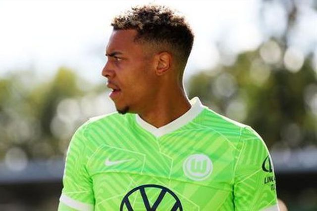 Autorizado a jogar pela Alemanha após representar Inglaterra