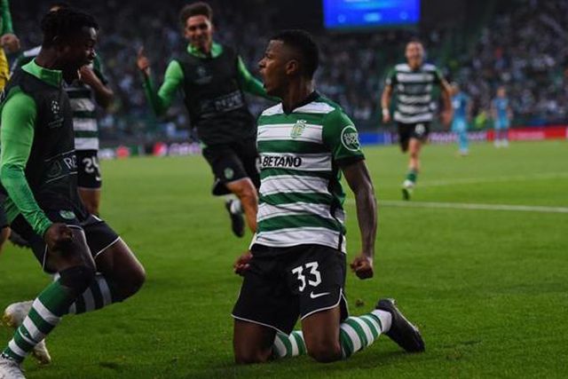 Leão procura (mais) uma noite perfeita