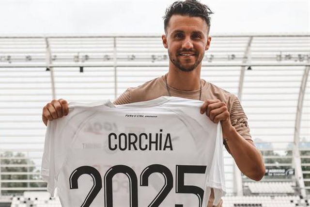 Oficial: ex-Benfica dois anos no Amiens