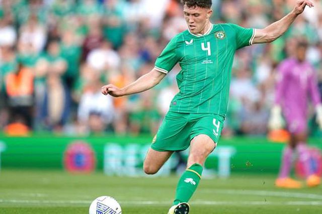 O’Shea a um passo do Burnley por €8 M