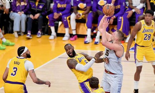 NBA vai penalizar 'flops' e dar mais um 'challenge' aos treinadores