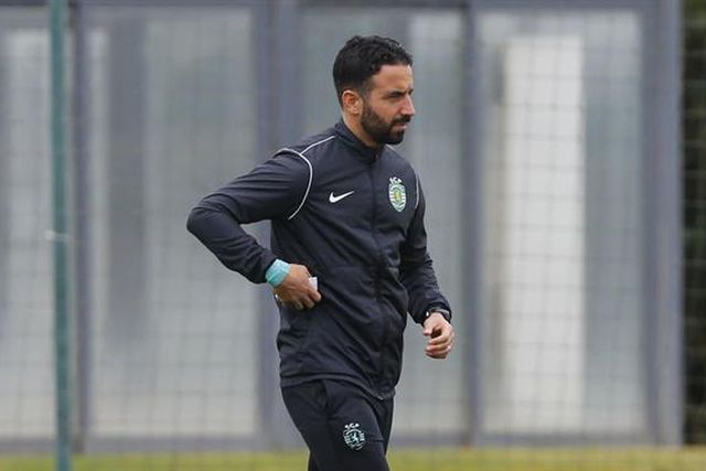 Aposta na experiência: o onze provável para o jogo com o Arsenal