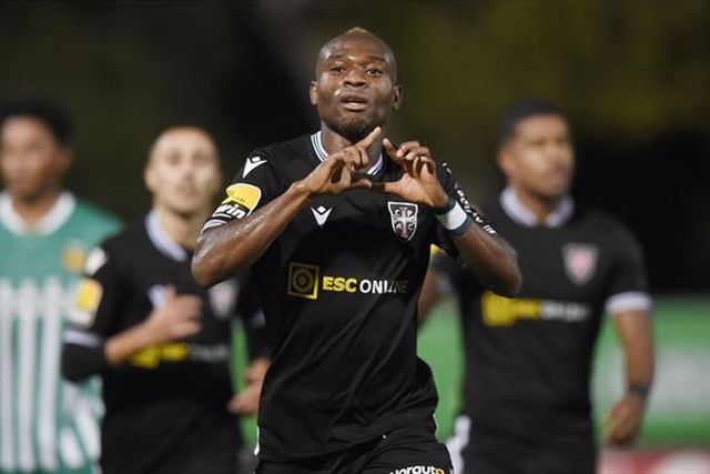 Godwin chegou a número marcante