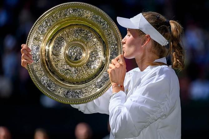 Com a mesma brancura e tradição, haverá nova rainha em Wimbledon?