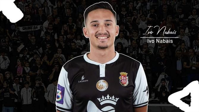 Oficial: Goleador do Caldas B 'sobe' à equipa principal