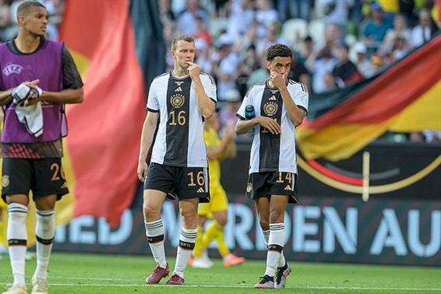 Grupo C: Alemanha entra em falso e Inglaterra cumpre