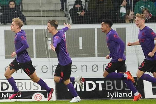 Midtjylland goleia fora de casa antes de receber o Sporting