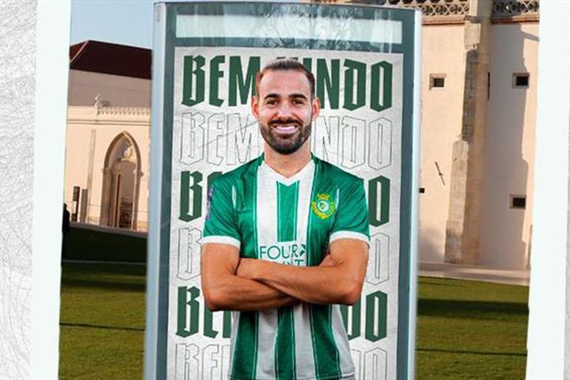 Caleb reforça o meio-campo