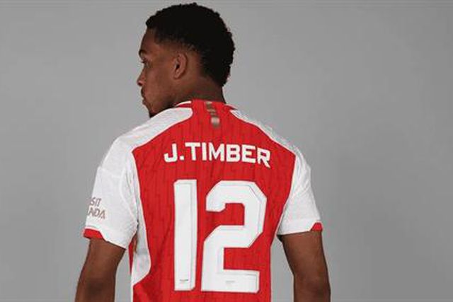 Oficial: Defesa-central neerlandês chega por €40M