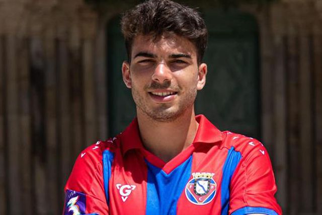 Oficial: Formou-se em Guimarães, destacou-se no Fafe e ruma a Felgueiras