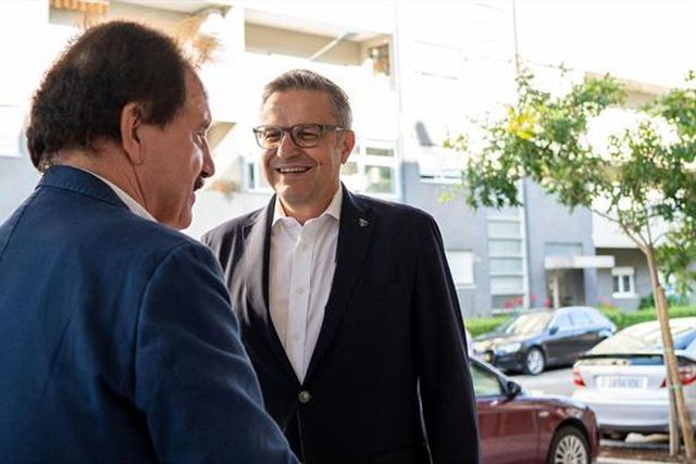 «Gril e Clóvis são para manter, mas se aparecer uma proposta de 10 milhões...»