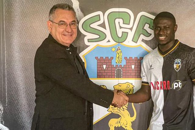 Oficial: Elves Baldé renova e avança para a terceira época em Faro