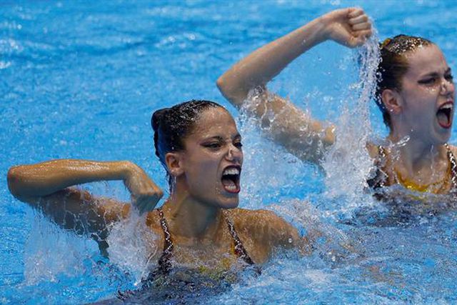 Cheila Vieira e Maria Beatriz Gonçalves na final de natação artística do Campeonato do Mundo