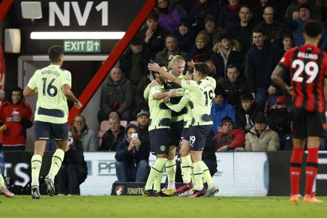 Haaland brilha na goleada do Manchester City (veja os golos)