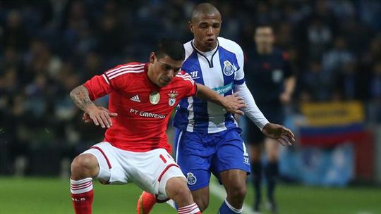 Maxi Pereira recorda saída do Benfica para o FC Porto: «Os adeptos não gostaram»