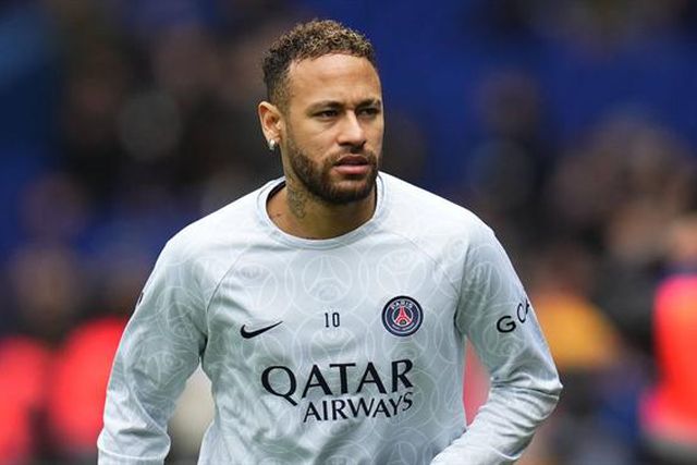 Neymar dá 'luz verde' a Ancelotti: «O Brasil vai ter oportunidade de ter um técnico estrangeiro, ele ganhou tudo»