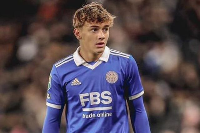 Entrada violenta sobre luso-inglês choca Brendan Rodgers (vídeo)