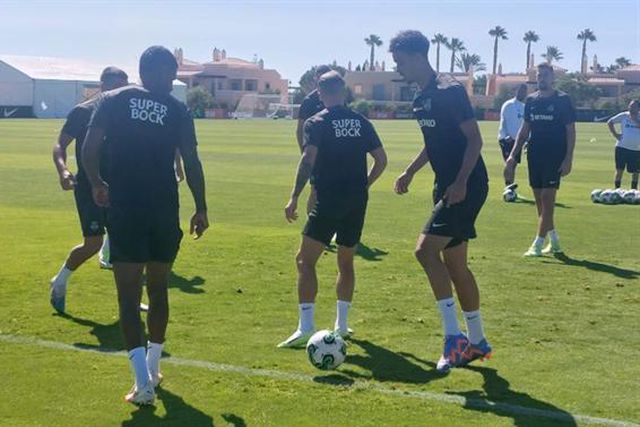 Ginásio junto ao relvado e St. Juste à parte do dia 1 (vídeos e fotos)