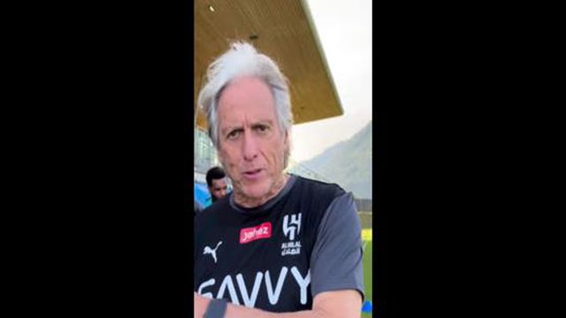 Jesus arriscou no árabe… e ficou satisfeito