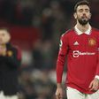 Lenda do Man. United atira-se a Bruno Fernandes: «Em Portugal fazem-no, mas em Inglaterra é inaceitável»