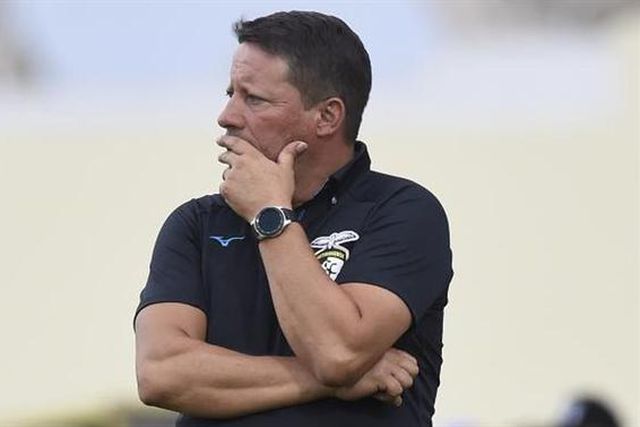 Invasão atrasou jogo com o Celtic