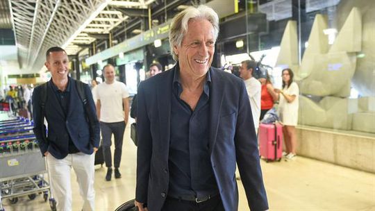 Jorge Jesus comenta regresso de Di María à Luz (vídeo)