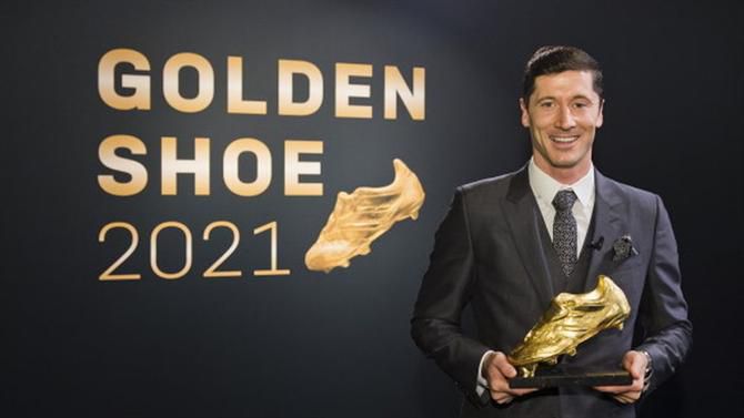 Lewandowski recebe Bota de Ouro e antecipa «ano muito bom»