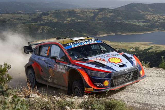 Tanak vence na Suécia e sobe à liderança do Mundial