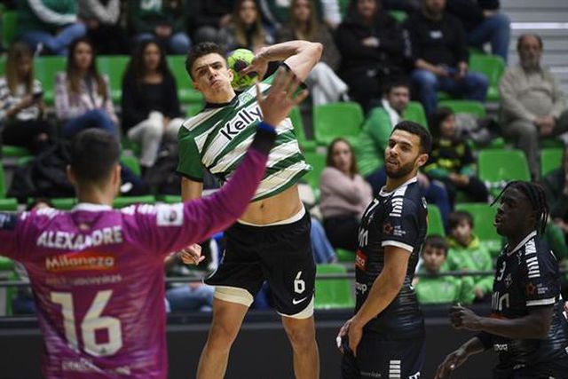 Sporting vence Águas Santas e mantém liderança