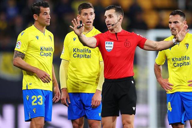 Bronca: Cádis vai a tribunal para parar a La Liga