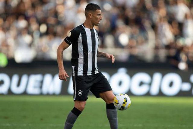 Defesa diz que igreja está mais cheia que estádio do clube e tem de vir retratar-se (vídeos)