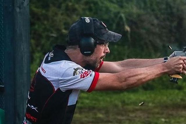 Campeão mundial de tiro encontrado morto