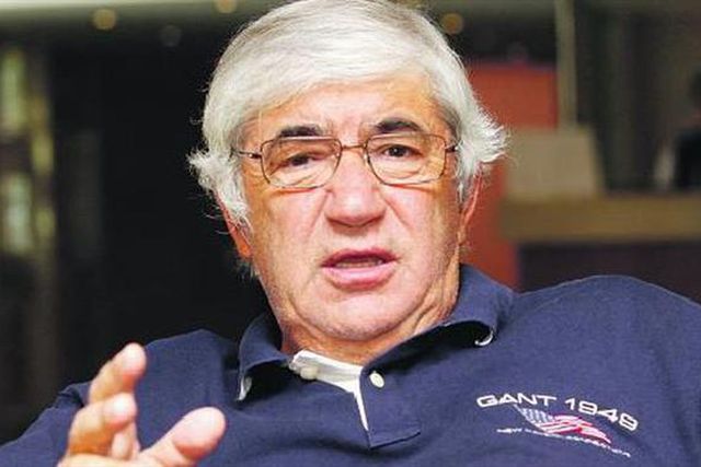 Ninguém ganha sozinho (artigo de Vítor Manuel)