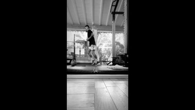 Otamendi conta os dias para o regresso ao trabalho e continua a cuidar do físico nas férias, como mostrou nas redes sociais