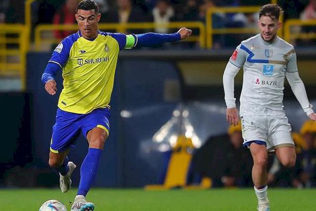 Equipas oficiais: CR7 novamente titular no Al Nassr