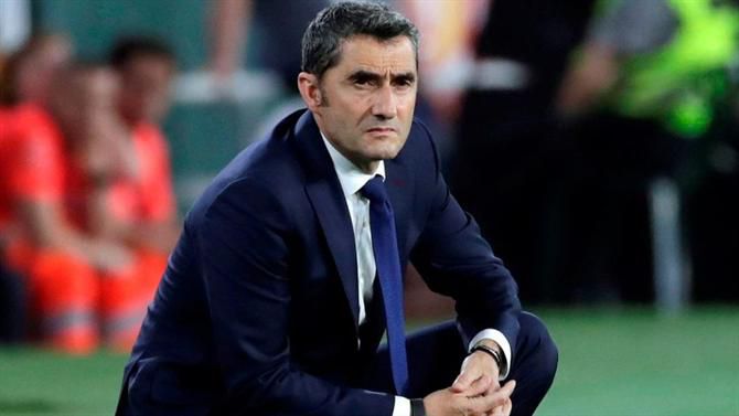 Athletic Bilbao confirma regresso do treinador com mais jogos no clube